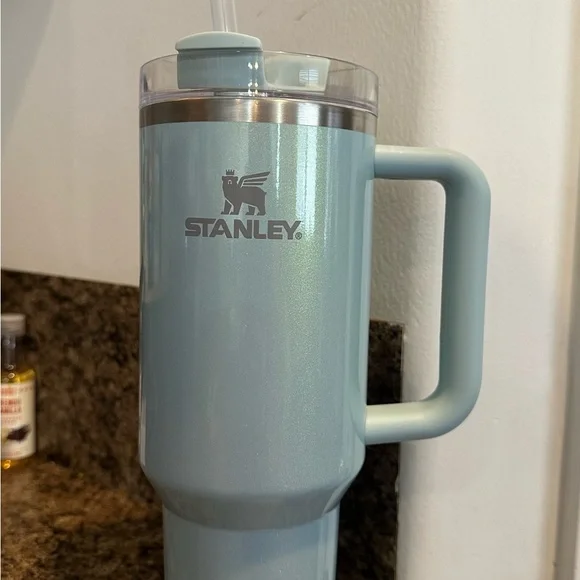 Stanley blueberry milk 40oz - Picture 2 of 14